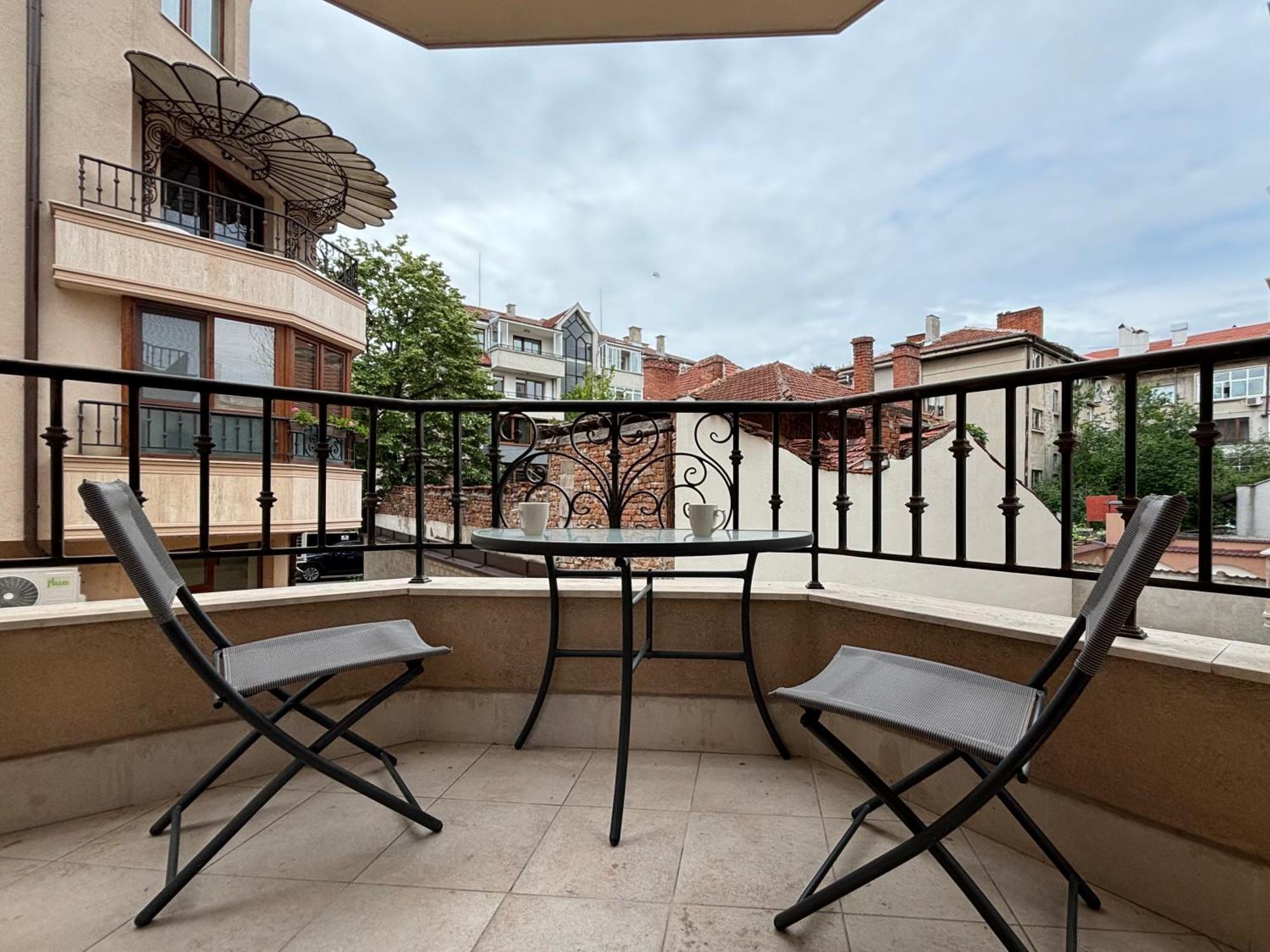 Markapart 2 - Apartment In Downtown Ruse Luaran gambar